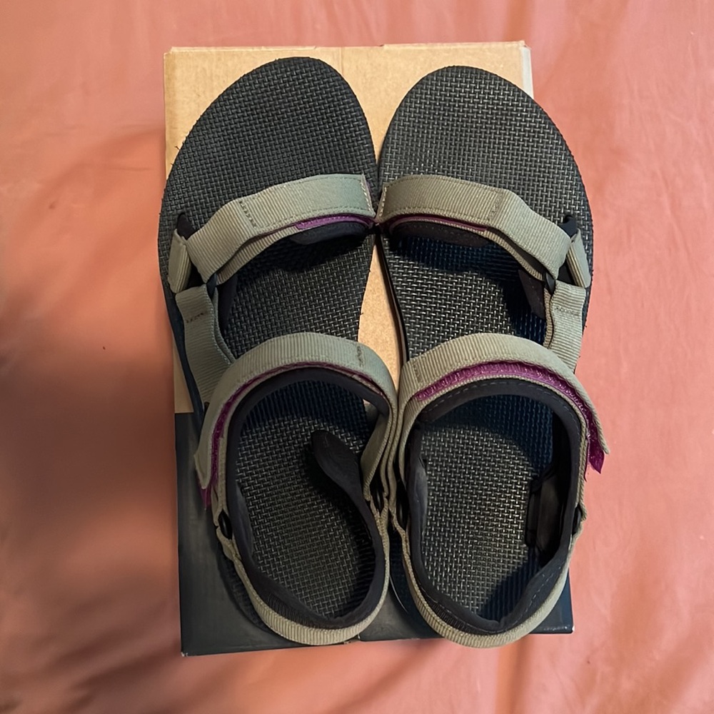 TEVA WOMEN’S UNIVERSAL ROAM SANDAL / SIZE 10 / OLIVE - Picture 4 of 6